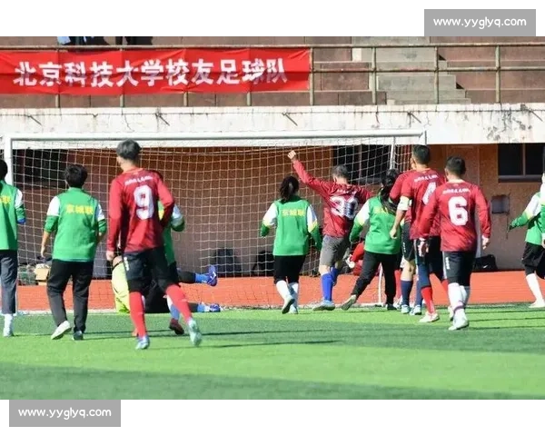 绿茵聚校友 热血续情怀！2025 纪中足球赛激战正酣